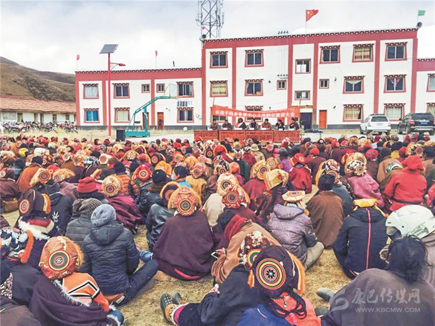 石渠縣開展“千人大下鄉(xiāng)” 、“千人大宣講”、“千人大走訪”活動掠影